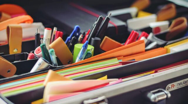 Materiale Scolastico 08-01